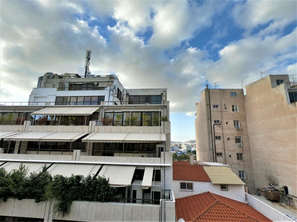 Achillion Hotel พีเรียส ภายนอก รูปภาพ